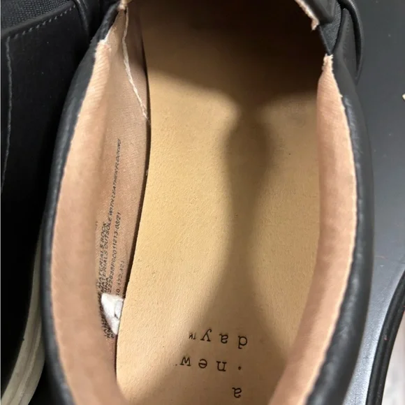 Black Quilted Slip-On Shoes - Picture 3 of 8